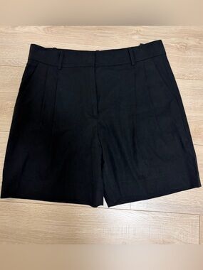 Theory Women’s Pleated Short